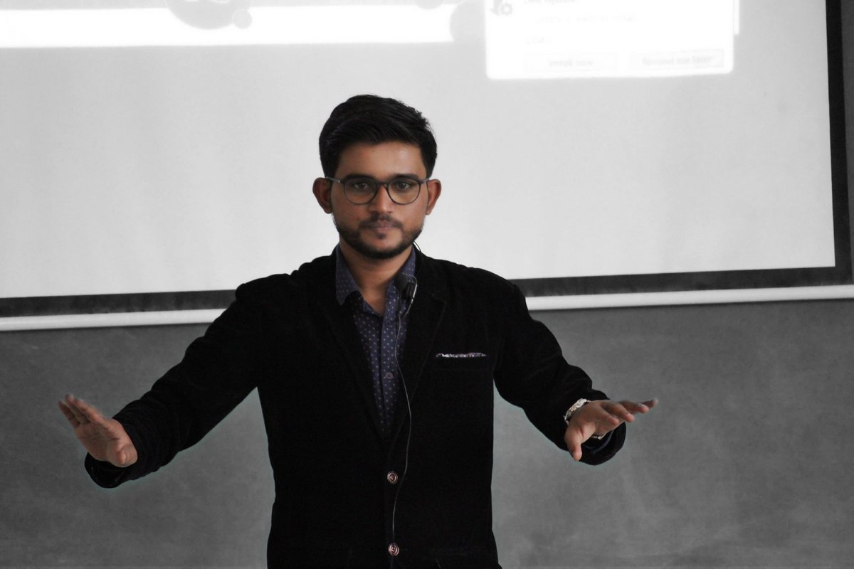 pratik_netsq's tweet photo. #Workshop on #kubernetes with #WebTechnologies &amp; #GoogleCloudServices...!
#SubhasTechnicalCampus #AmazingCrowd #webdevelopment #webapp
#research #develop #discuss #community #coders #developer #Trendingtech2018
A big thank you to @GDGAhmedabad for giving me this great vision ! https://t.co/rqreS45Aoj
