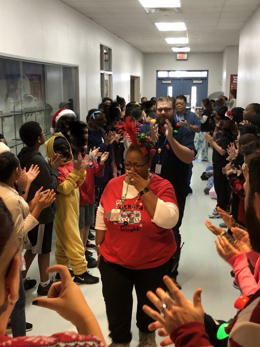 After a little sing-along, a little goodbye. @OCE_BlueJays @PrincipalLang