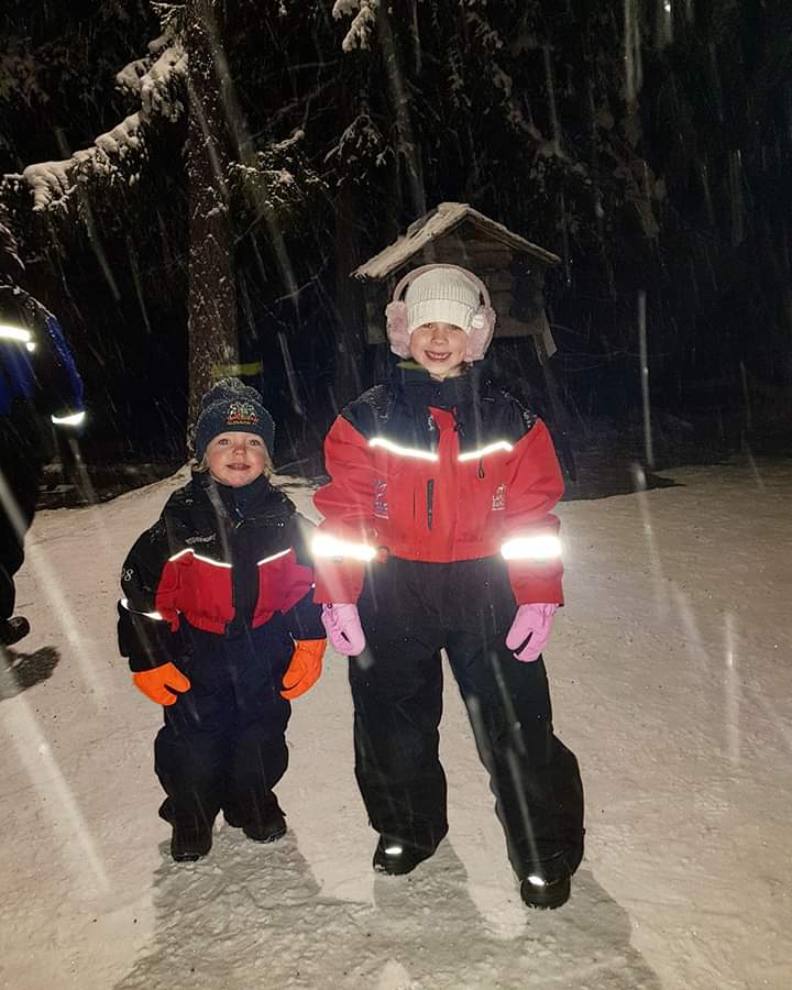 SuperValuNI's tweet photo. Well we are officially feeling Christmassy after receiving a few pics from the Hall family from Lurgan who recently won our family trip to Lapland.

“We all had a blast, Brooke and Jaiden loved it from start to finish”.

#MakingChristmasSuper https://t.co/a6jrKOHEzs