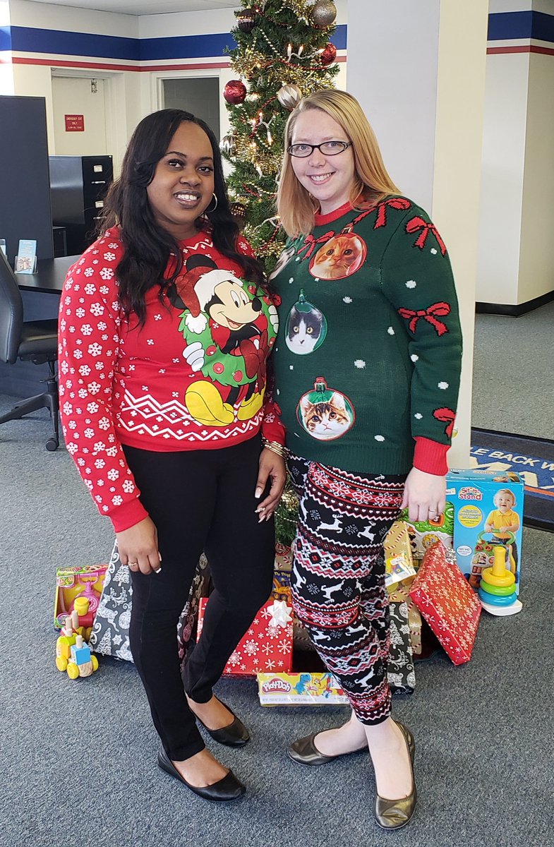 Tacky Holiday Sweater Day at #TMXFinance!! 
#TMXTackySweater
#ShowO 
<a href="/OBielss/">Gabes</a>