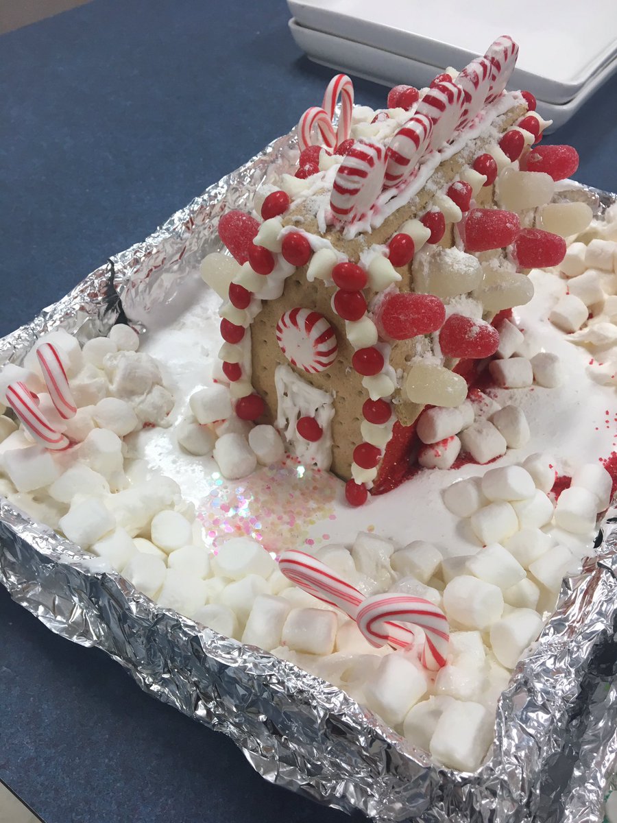 JEHansmeyer's tweet image. #HappyHolidays from the @NHS_Titans Housing Design class. Check out our gingerbread houses! True design w/ all #elementsofdesign involved. #creativeminds