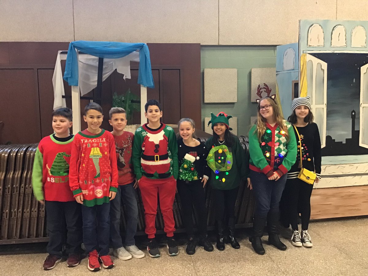 VetsParkElem's tweet photo. Vets Park spread holiday cheer by sporting their ugly sweaters on Thursday! https://t.co/bq1qckkWfj