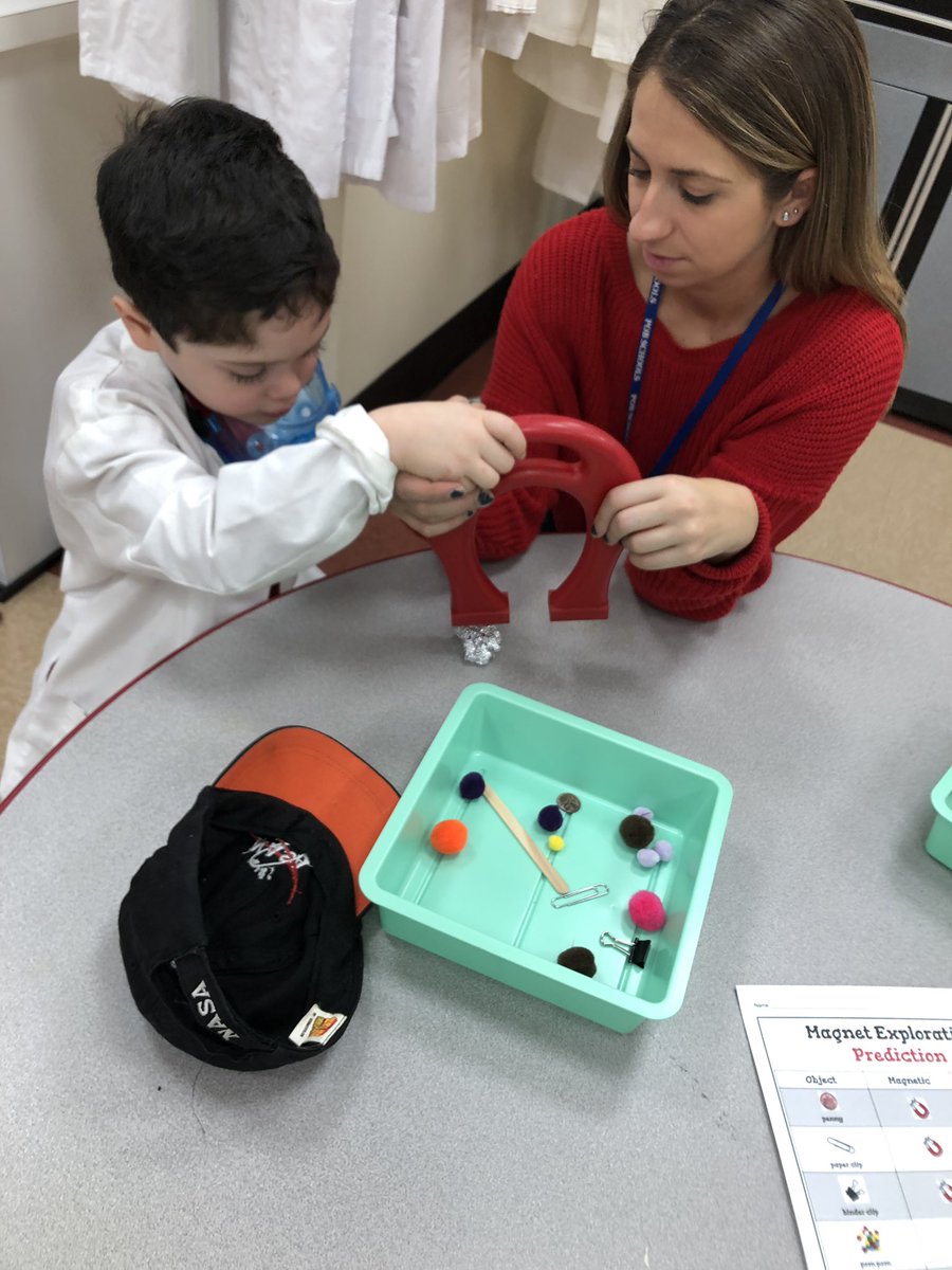 DiscoveryLabPOB's tweet photo. Ms. Maltese/D’Ambrosio visited the #DiscoveryLab with their scientists for some #handson #exploration! #sinkandfloat #magnets #microscopes @AlisonJClark @MrsWintersSR @JenStrangioLott @JBintzBSCS @POBSchools https://t.co/BWY07pRFgf