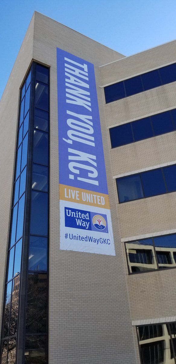 UnitedWayGKC's tweet photo. If you're around the @ThePlazaKC over the next few weeks, look up! Thank you to our partner companies, agencies and organizations, plus thousands of generous individuals who helped make this a year of changing lives in our community. https://t.co/XWLrCbB1xQ