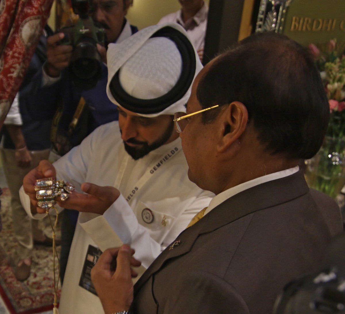 Birdhichand at <a href="/JJSjaipur/">Jaipur Jewellery Show</a>. A great honour to have <a href="/ahmedbinsulayem/">ahmed binsulayem</a> at BG stall. #JJS2018 #Birdhichand #DelhiDurbar