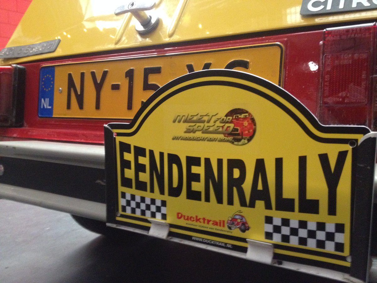 Personaliseer je #eendentour als #bedrijfsuitje met je eigen #rallyschild.
Check: ducktrail.nl/rallyschild/
.
.
#rallybord #2cv #gadget