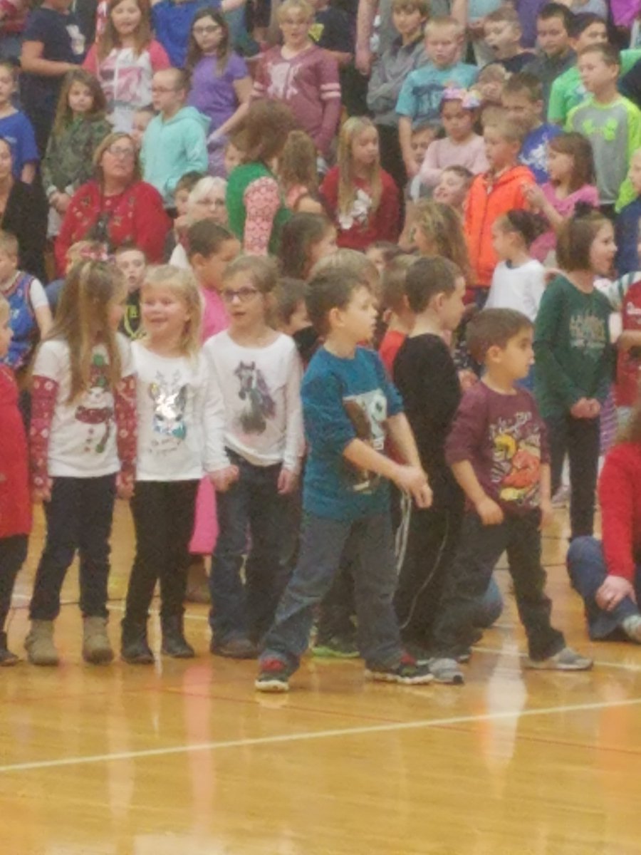corparson's tweet photo. More Christmas cheer #nde @NDaviessElem https://t.co/FaJR6XeV57