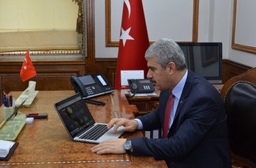 Resmi Twitter'da görüntüle