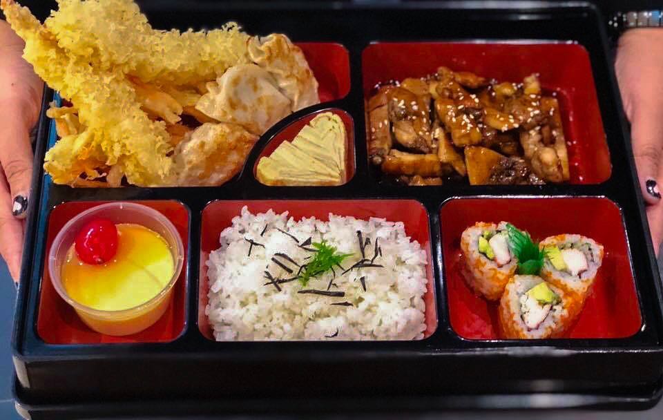 itsu_sushi's tweet photo. Bento for #dinner. #Repost from @thescrumptiousscavengers 

"So we 👭 had our first #Bento [AED 74] @itsu_sushi &amp; totally loved it 🤩❤️! #FridayMood"

#sushi #sushilover #sushilove #sushibar #japaneserestaurant #japanesecuisine #itsudubai #foodie #foodaholic #foodlovers #mydubai https://t.co/u3nBsEY8u5