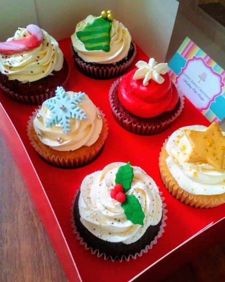 Laurasbakedcre1's tweet photo. @RosemaryOSha @bohemewaterford @ShopFirstAid @WaterfordHour @CoastIreland @ReflexPillow @StartUpHourIrl @lilysrestauran3 @WicklowHour @BPhillipsWriter @BALLANDCO Merry Christmas everyone 🎄 🎅 #laurasbakedcreations #StartUpHour #WaterfordHour https://t.co/ubomRQVgEt