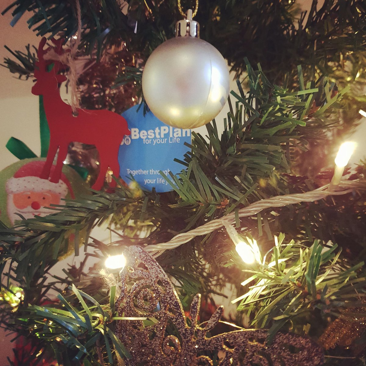 BrokersBest's tweet photo. Our offices are closed now and we are back for business as usual on the 3rd of January 2019. Happy Holidays from everyone here at @BrokersBest! 🎅💙 
#Christmas #FestiveFriday #insurance https://t.co/sLfI9yEeun