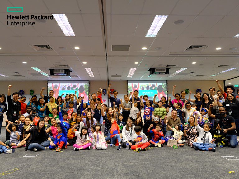 HPE_Careers's tweet photo. 🙌 #Officefun w/UR kiddos? Why not! 👏 @H@HPEingapore recently hosted all the employee kiddos to celebrate "HPE Kid's Day 2018". Around 150 attendees including parents gathered &amp; enjoyed being a Superhero 💪😁 👨‍👩‍👦 Cool #weekclosing before the #holidays #Funfriday #wearehpe https://t.co/9hhepinoQz