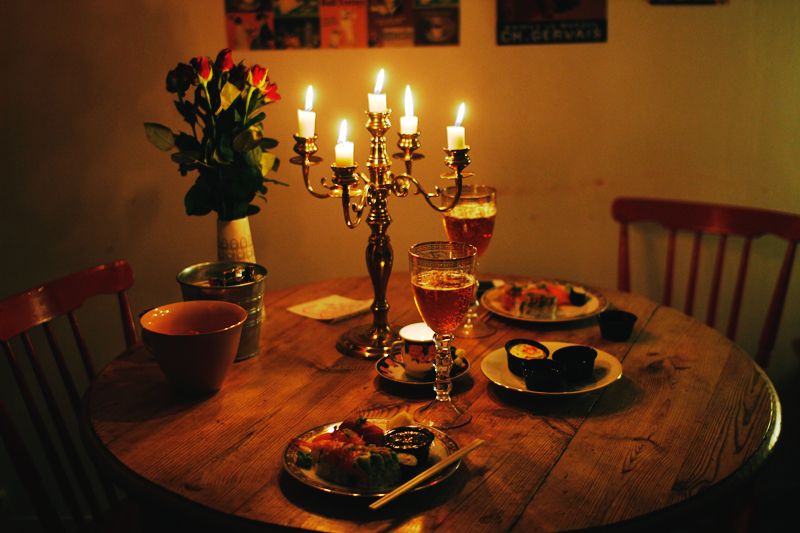 Twitter 上的 DMoment Events："Candle light dinner is a medium of enjoying romantic evening with your loved one. If you want to makes your beloved feel special with perfect arrangement, then book our