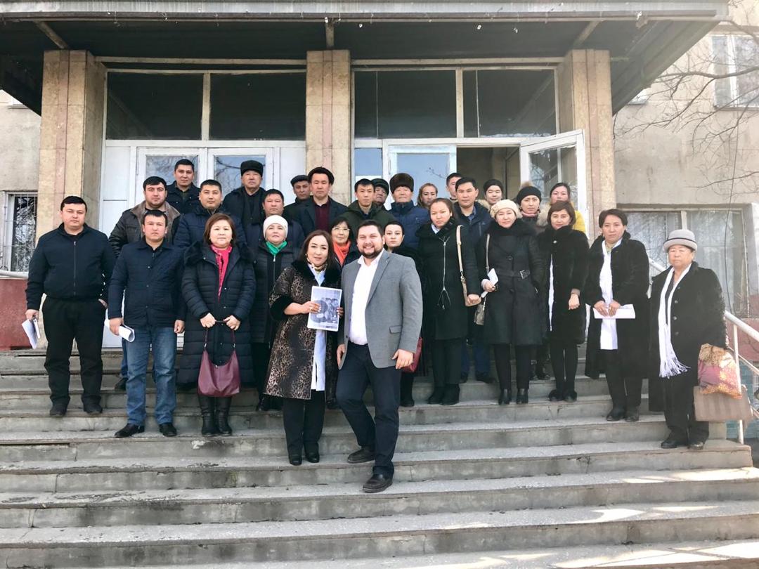 Akmaral_Orunb's tweet photo. @eso_east team is glad to share some good news about the activity of @StrokeAngelsSA volunteers in other cities of #Kyrgyzstan. @LevHot is conducting a training in Osh city with the help of local neurologists and @StrokeAngelsSA volunteers. https://t.co/MkwbiMbFWw