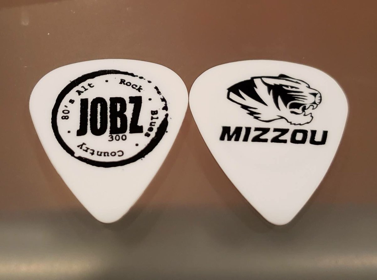 GumboGuy17's tweet photo. @morningrockshow #CaptainConcert Ready to kick off the holidays big? Come to @Satchmosbar tonight to see my band Jobz 300 rock 8-midnight! We have new picks to celebrate Braggin’ Rights & the Liberty Bowl, one free to @KSHE95 listeners and @MizzouAthletics fans! @_carltheintern https://t.co/o4y1nA4S56