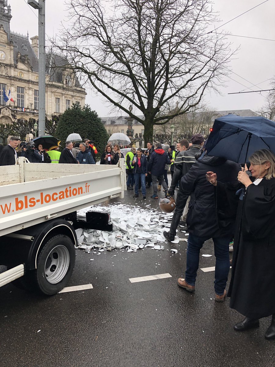 Hubert Antoine Dasse On Twitter Arrêtez De Casser Le - 