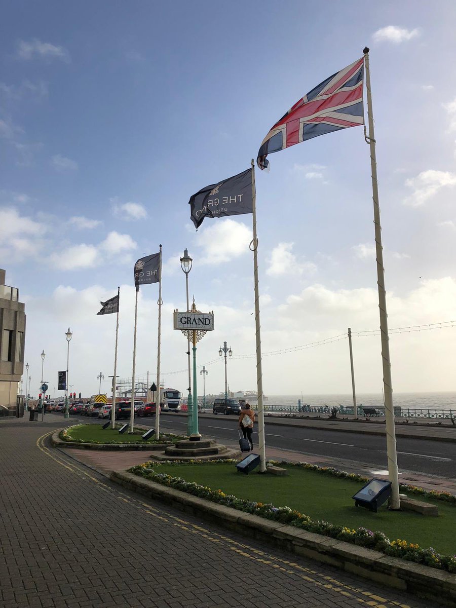 A winters day by the sea for one of today’s surprises! But where? #singingwaiters 

#surprise #christmasentertainment #singing #waiters #shhh #secret #singers #secretsingers #westend #corporateentertainment #wedding