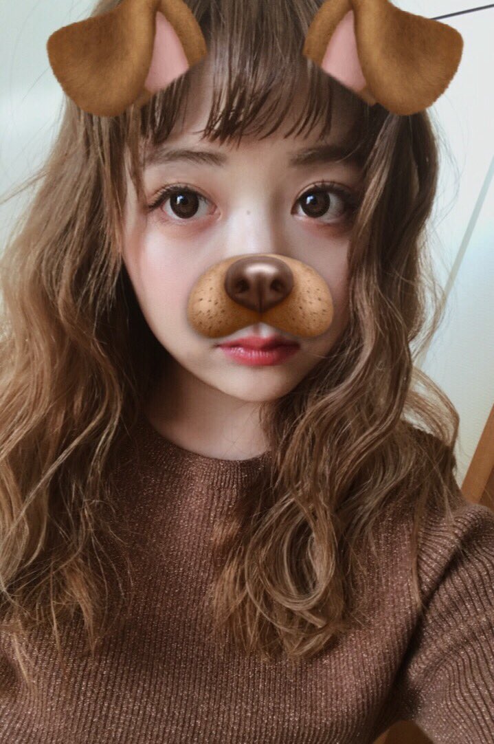 斎藤みらい 今年振り返ってたら元旦髪明るくてびっくり 年末年始お休みだしまた明るくしよかな T Co Gqrcifyuqu Twitter
