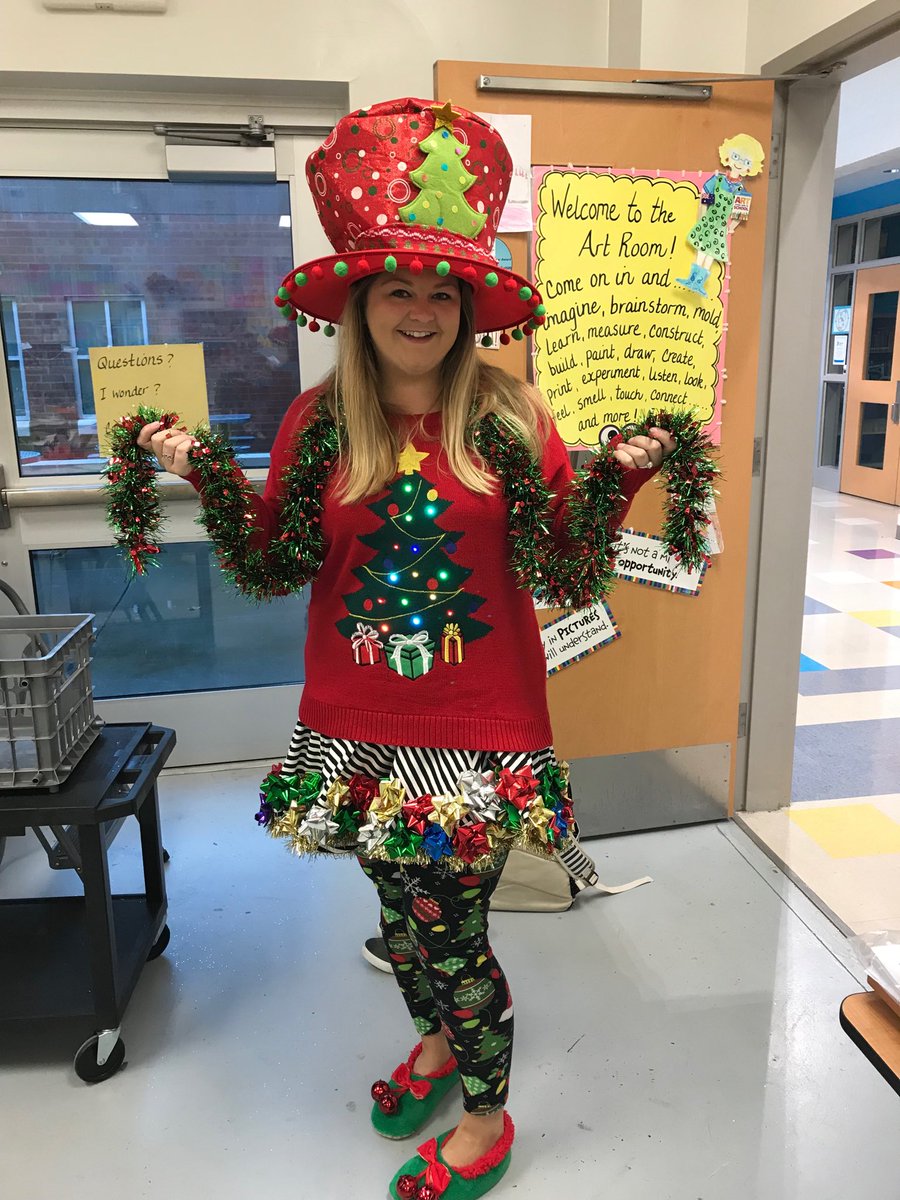 artGussie's tweet image. Check out our glam girl for Tacky Sweater Day! ⁦@MsSnydersClass⁩