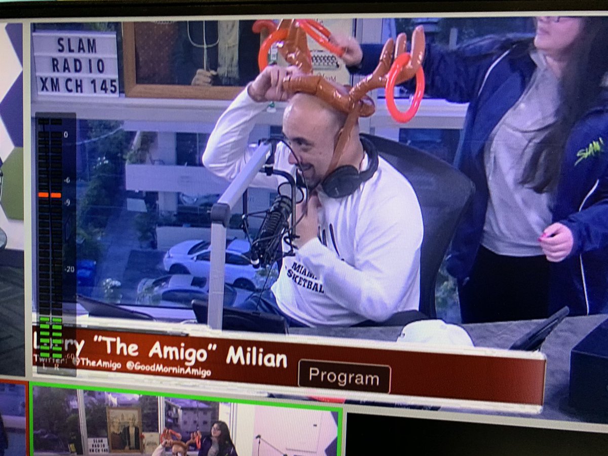 FrankDaTank305's tweet photo. #CrazyHatFriday on @GoodMorninAmigo tune in on @SIRIUSXM Ch 145 #GMA @TheAmigo https://t.co/dR0tj9p156