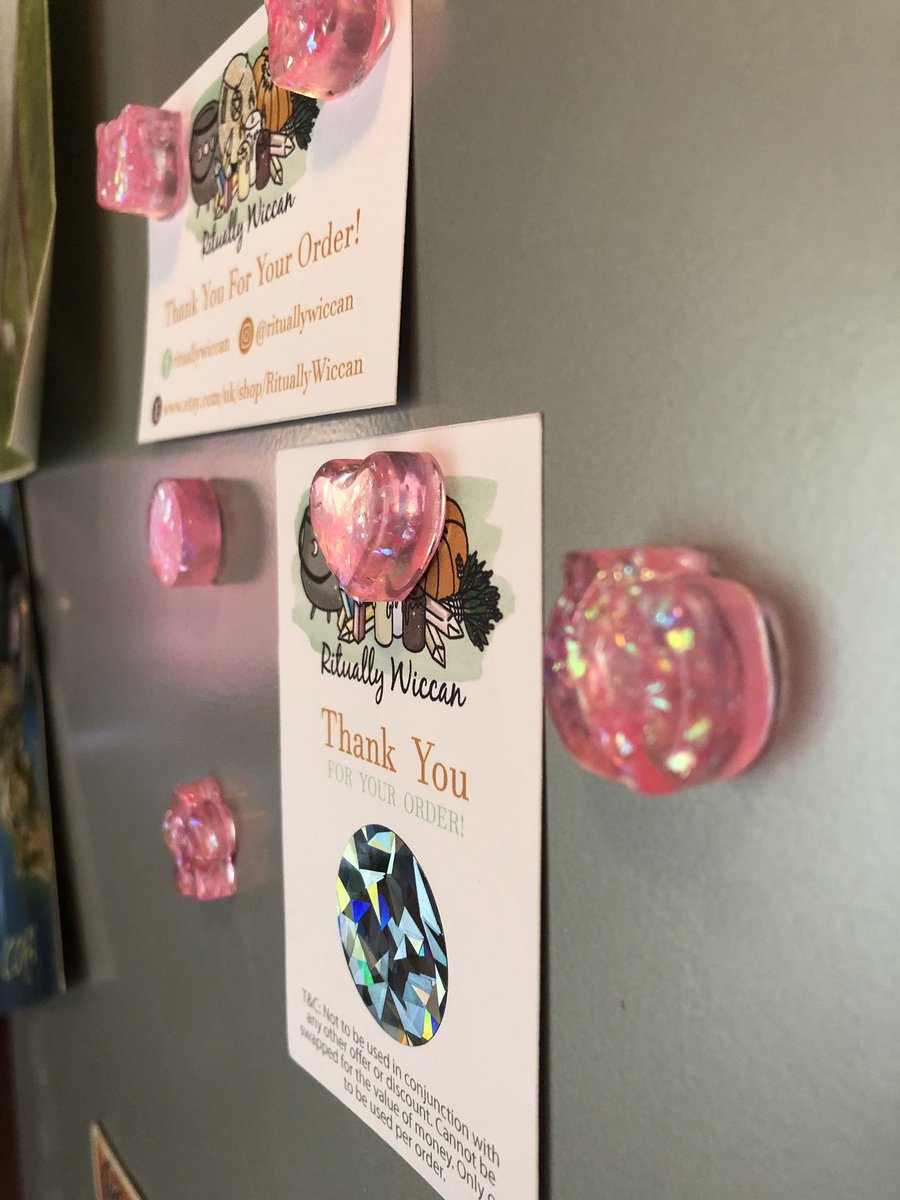 RituallyC's tweet image. Magnets, magnets, magnets!

etsy.me/2QzfI4Q 

#handmade #ersy #magnets #resin #home #decor #kitcheneecor #handmadewithlove #friyay #etsy #etsyfinds #etsysellers #beautiful #resincraft #epoxy #gifts #giftsforher #giftsforhim #cute #cats #flowers #rabbits #hearts