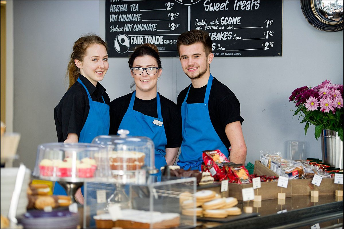 scottishcanals's tweet photo. Job hunting? We're #hiring staff to make next year our best season ever! We could have the perfect role for you, with positions for activity leaders, chefs, cafe assistants, lock-keepers and more! 🎯 👩‍🍳 ☕ 🛥️

Find out more and apply at https://t.co/pBqNJ3CWXV https://t.co/P3CeXx468X