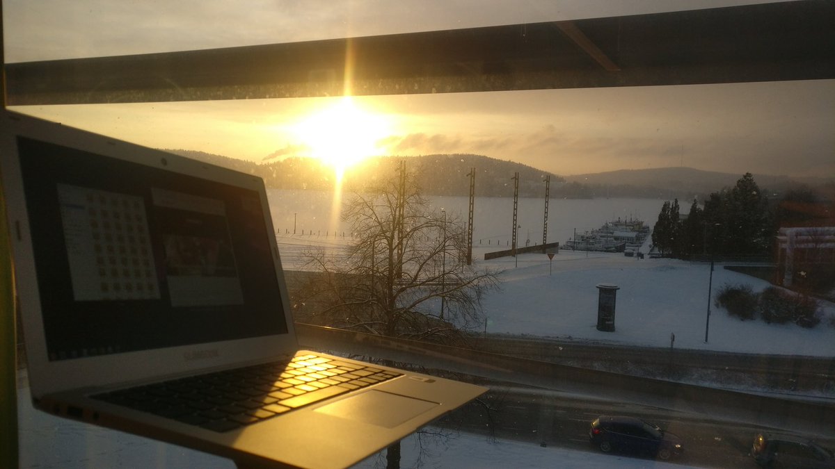 #Slimbook #katana II getting to the christmas mood, with some nordic sun and snow covered land! <a href="/SlimbookEs/">Account inactive, new account: @SLIMBOOK</a> <a href="/opinsys/">Opinsys</a> #linux #puavo-os #finland #jyväskylä