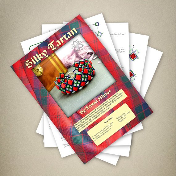 Tutorial Silky Tartan Bracelet pdf Pattern, Instructions dld.bz/gRB4z #etsymntt #twda #eshopsuk