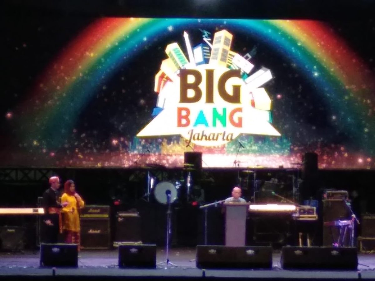 DisparbudDKI's tweet photo. Opening Ceremony BIG BANG JAKARTA 2018

Dibuka oleh PLT Kepala Dinas Pariwisata dan Kebudayaan Provinsi DKI Jakarta Bapak Asiantoro

#disparbuddki https://t.co/goWo4JgRCR