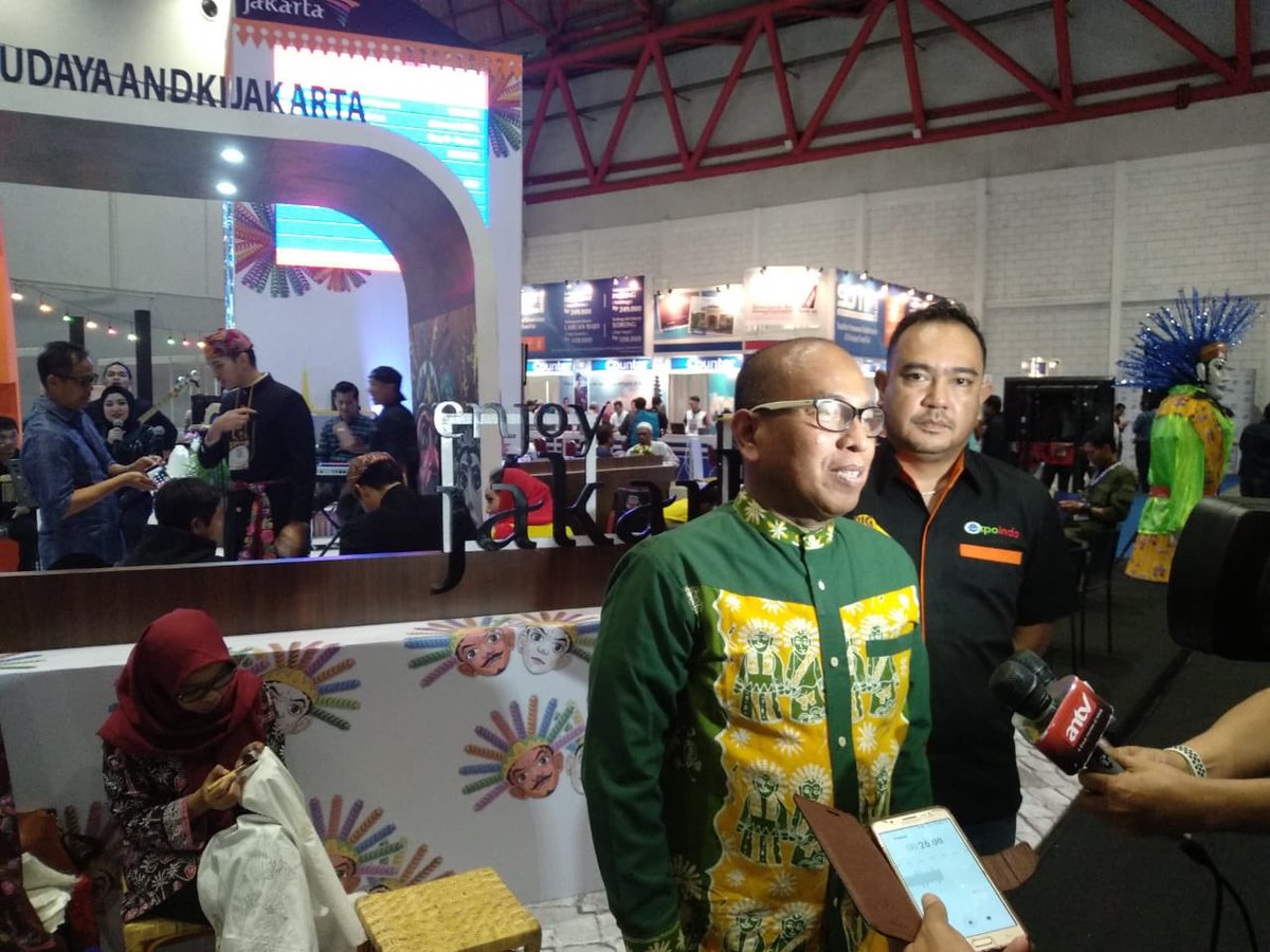 DisparbudDKI's tweet photo. Opening Ceremony BIG BANG JAKARTA 2018

Dibuka oleh PLT Kepala Dinas Pariwisata dan Kebudayaan Provinsi DKI Jakarta Bapak Asiantoro

#disparbuddki https://t.co/goWo4JgRCR