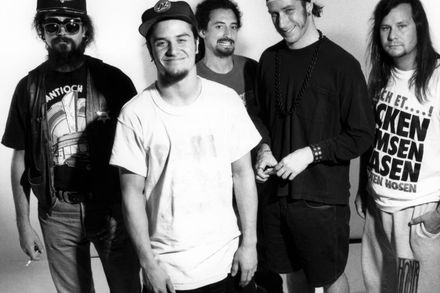 The account formerly known as RadMac on 6 Music (@bbcradmac) on Twitter photo The Chain is Easy like Sunday morning (as we will be soon) by <a href="/FaithNoMore/">Faith No More</a>. Next to radcliffe.maconie@bbc.co.uk The Chain is Easy like Sunday morning (as we will be soon) by <a href="/FaithNoMore/">Faith No More</a>. Next to radcliffe.maconie@bbc.co.uk