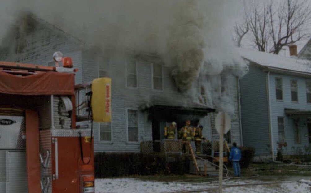 LtRayMack's tweet image. 12/22/1999 Read about this fire. 
Fire Fighter Fatality Investigation Report F2000-04 | CDC/NIOSH cdc.gov/niosh/fire/rep… via @CDCgov