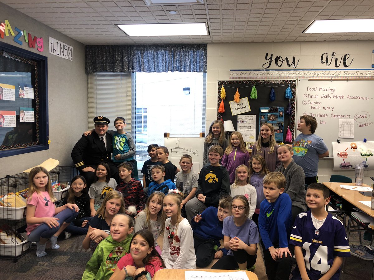 ClearLakeTLC's tweet photo. 3rd graders wrapped up their Science of Flight module by talking with a real @Delta pilot and then taking flight with Google Expeditions.  Engaging,fun opportunities to apply their knowledge and learning! @KristinEbeling @mle9903 @PLTWorg @ClearCreekElem https://t.co/u6vqfCVp3A