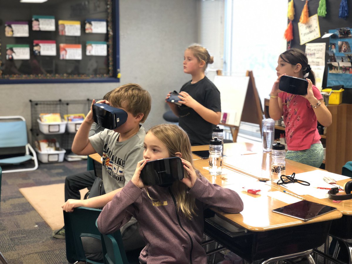 ClearLakeTLC's tweet photo. 3rd graders wrapped up their Science of Flight module by talking with a real @Delta pilot and then taking flight with Google Expeditions.  Engaging,fun opportunities to apply their knowledge and learning! @KristinEbeling @mle9903 @PLTWorg @ClearCreekElem https://t.co/u6vqfCVp3A