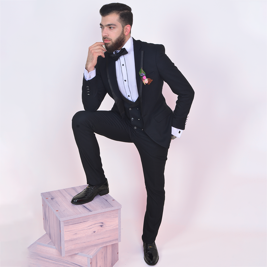 Şıklığınıza modern bir dokunuş katacak takım elbise ile formal görüntünüzü öne çıkarın! 😎😎
🎁 Ücretsiz Kargo 📦
📲 Whatsapp: 0 544 281 58 20 📲