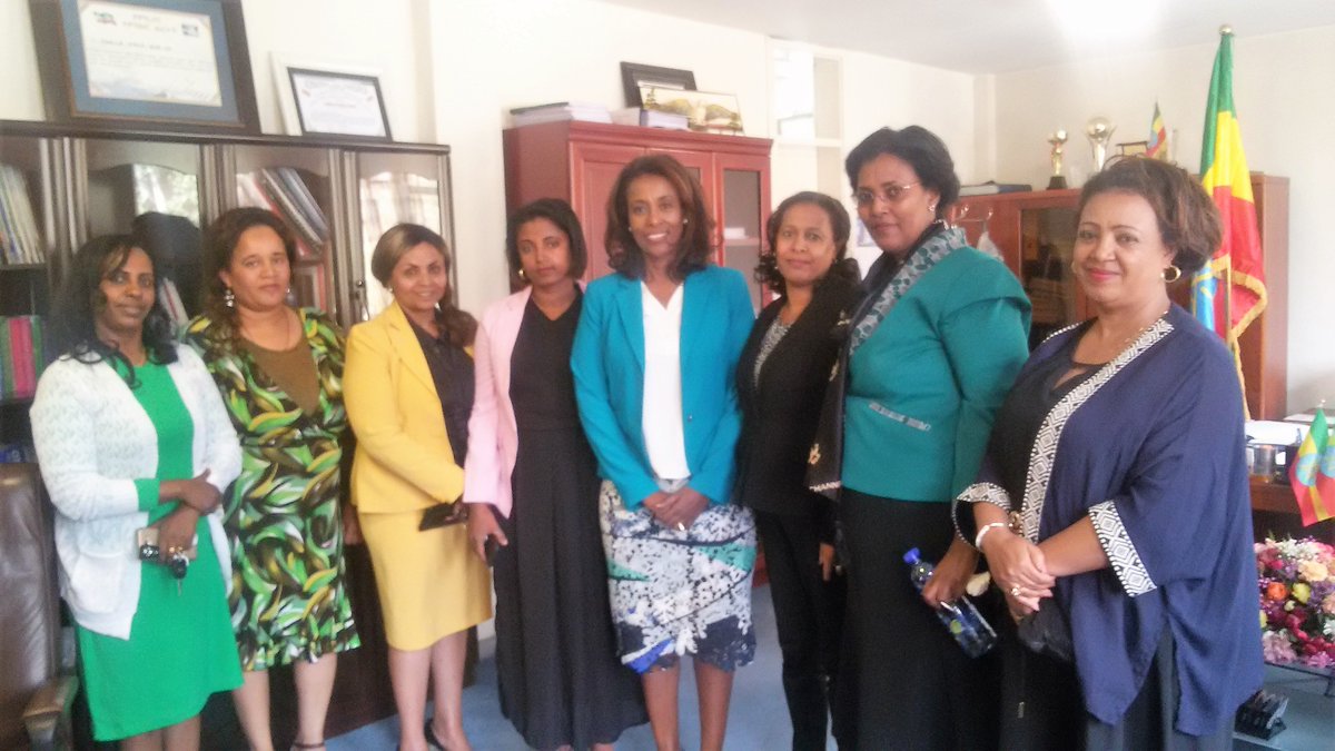 Unlocking the potential of female judges and encouraging girls and women to join the judiciary is one of the many ways we adopt to fill gaps in the Judiciary.
Chat over lunch with #femaleJudges, only seven at FSC from a total of 39 judges.
#empoweringwomen #Judiciary #Ethiopia