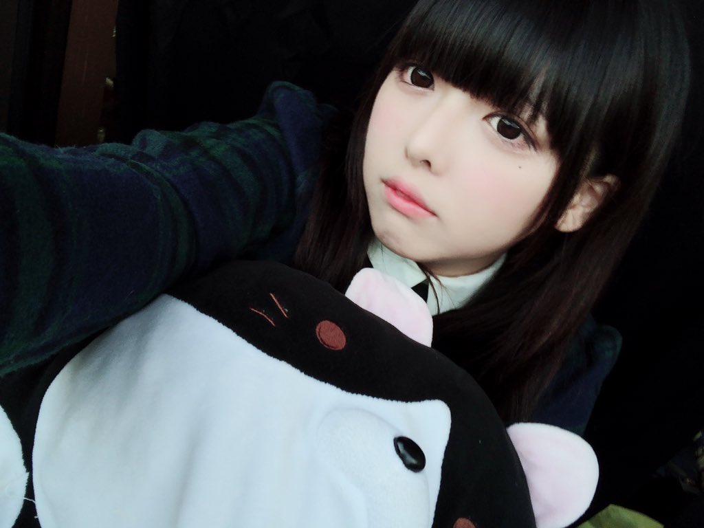 watak37's tweet photo. おやすみまえにもう1推し♪
何を考えてるのか分からない、不思議ちゃん、宇宙人とか自分で言ったり言われてたり?
でも最近のツイートのキレと自撮りのハイクオリティー見てたらまだ実力の8%くらいしか発揮できてないんじゃないかと思う推しめん♪
#8ミリ #鶯谷わんこ学園 #UguisuRecords #moefarre https://t.co/FxgIuNcJJ4