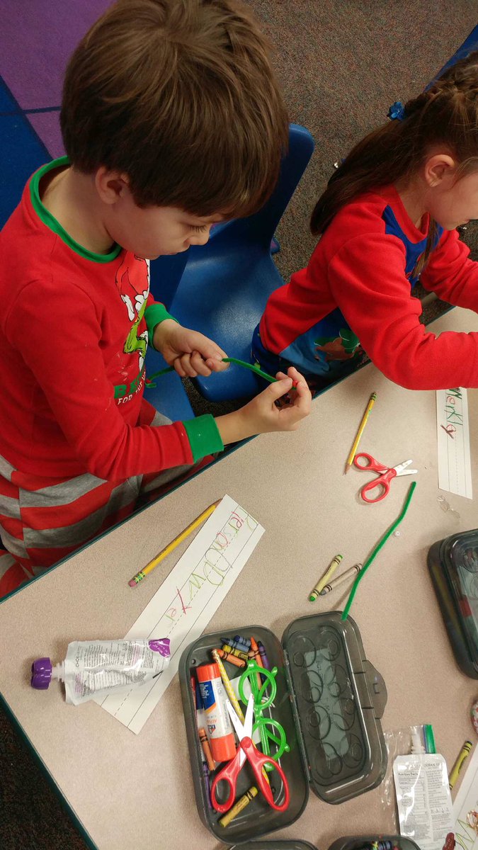 asesftw_tech's tweet image. More Christmas coding! Our Lower School students have been working hard all month learning to code! @asesftw #hourofcode #monthofcode #kidswhocode #notechcoding #computerscience