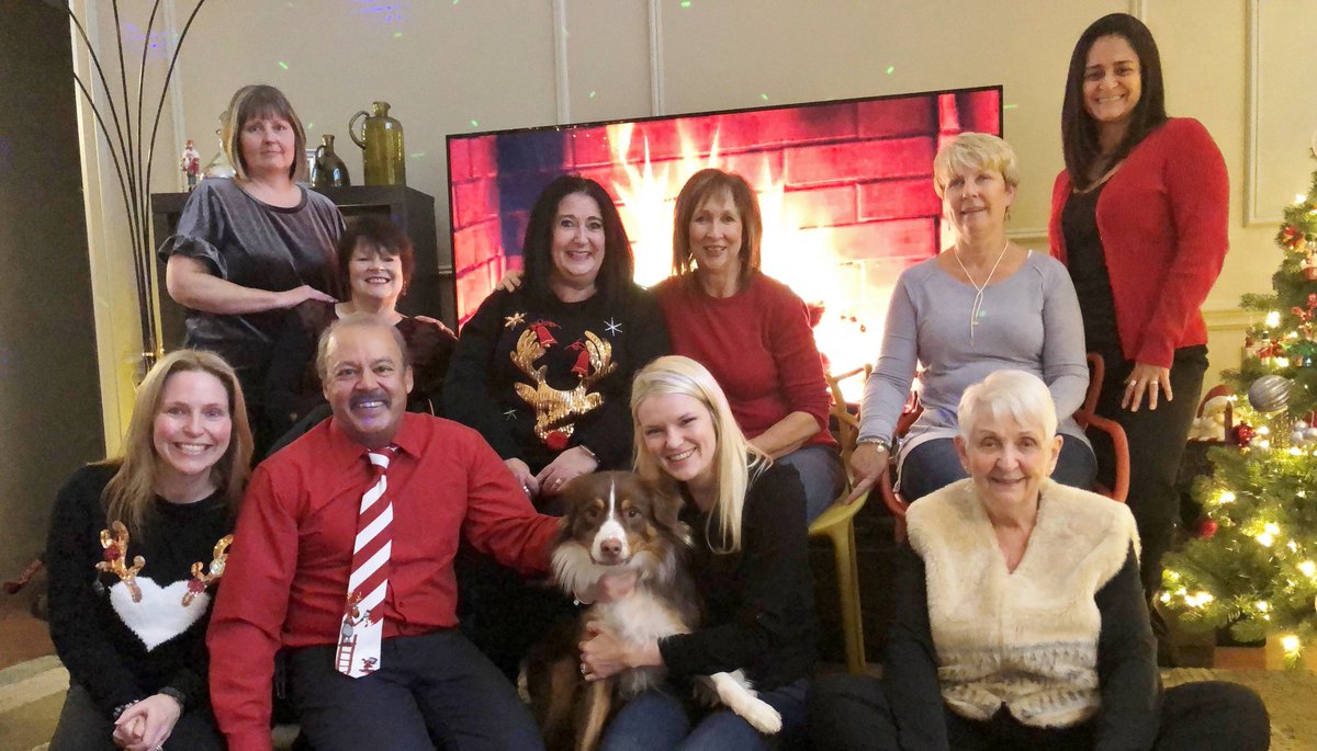 WHRelocations's tweet image. Happy Holidays from all of us at Welcomehome! We hope you have a wonderful holiday season filled with love and laughter. Best wishes for a joyful New Year!