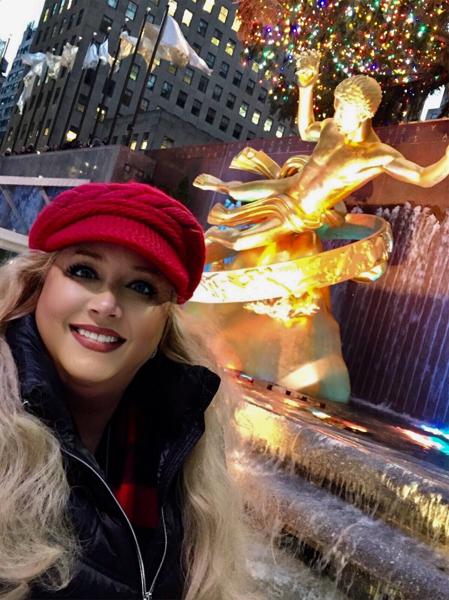 A dream came true for me this week. This Georgia Girl got to ice skate at Rockefeller Center <a href="/rockcenternyc/">Rockefeller Center</a> <a href="/rockcenterrink/">Rink at Rock Center</a> #christmasinnewyork #MerryChristmas2018 #FridayMotivation