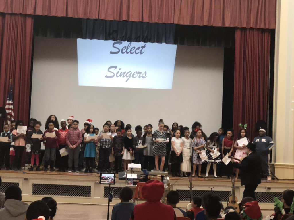 meltch27's tweet photo. Seymour chorus concert with all grade levels participating! Happy Holidays! #seymourcares @SeymourRedW @SyracuseSchools https://t.co/1Q0zFAMDKu