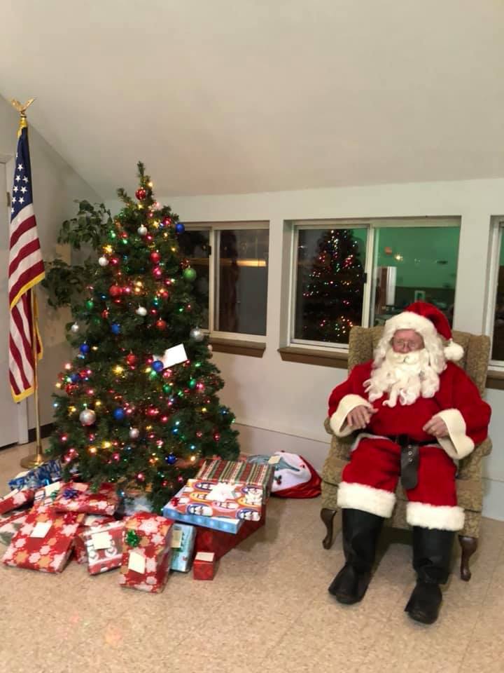 EBsHOPE's tweet image. Christmas Comes to the Drop In Center ebhopes.net/christmas-come…