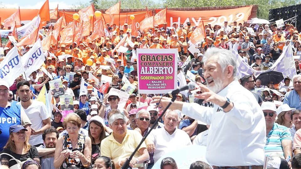Nuestro límite es Mauricio Macri
#AlbertoGobernador2019 #Hay2019