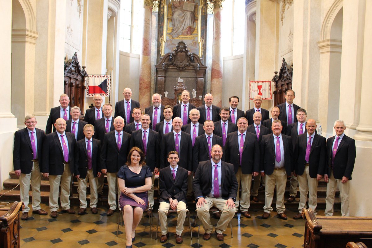 RTECountryWide's tweet photo. We have a selection opf  @RTElyricfm  #choirsforchristmas from 8 in the morning: The Silvertones #Enniscorthy @TheTribeTones ( with St Ides Choir) #Galway @baldonnelsing  #Kildare (in pic)  @CarrickGrammar Choir #Antrim And @DublinWelsh Choir ..All @RTERadio1 with Damien after 8 https://t.co/JsqWUR2SZZ