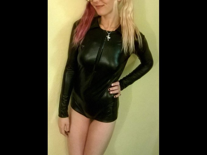 I'm available on @Skyprivate a pay per min live #skypeshow site  https://t.co/jLrhdox3fy https://t.c<a class="tags" href="/tag/skyprivate">@skyprivate</a><a href="/tag/skypeshow"class="tags"><span>#skypeshow</span></a>
