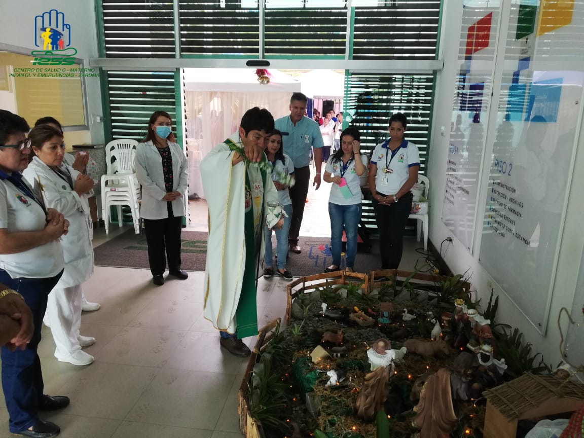 ArauzVice's tweet photo. Novena de Navidad al Divino Niño Jesús en el Centro de Salud C Materno Infantil y Emergencias Zaruma #IESSZaruma #IESSNavidad https://t.co/HqUUwoh3Jf