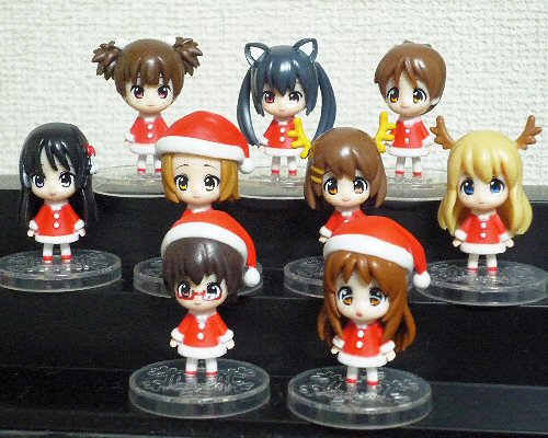 ミツイ Metal على تويتر クリスマスも近いので色々出してみた あずにゃんかわいいよあずにゃん W