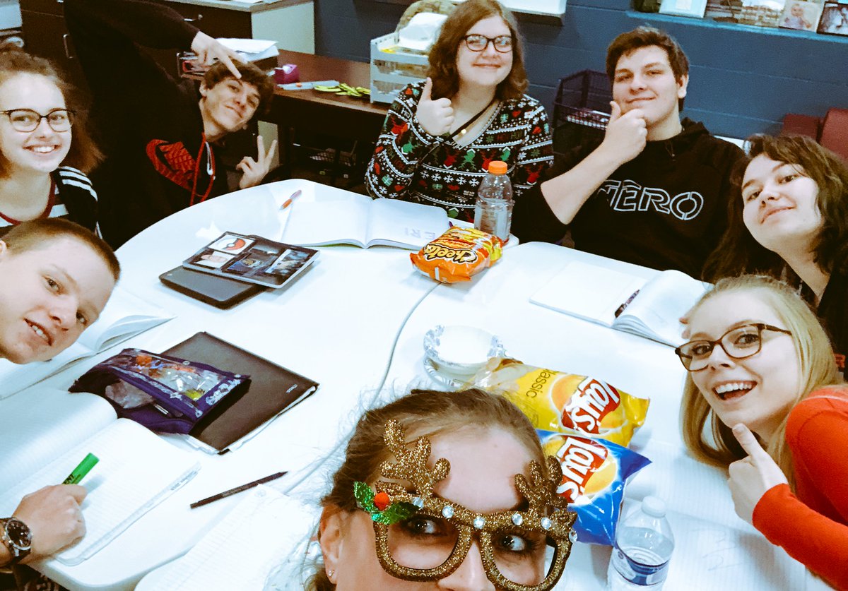TeenTeacherLA's tweet photo. Creative Writing students brought foods that symbolized their personalities and completed our final #ThoughtPot - Names.
There is no farewell to these friends, because family is forever!
❤️ #CreativeWritingKrupp #OtsegoKnights https://t.co/CFjyX2s52c