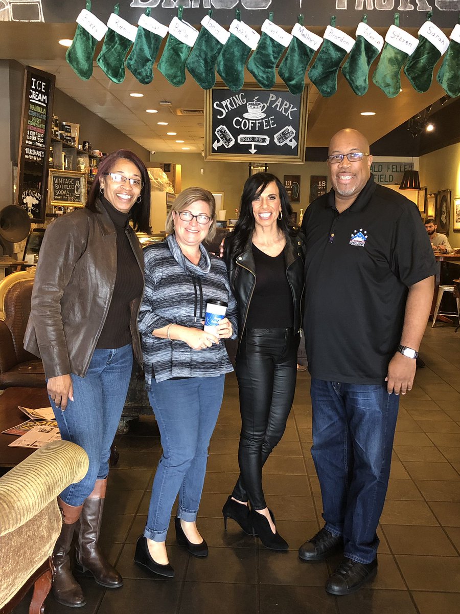 #honorguardsofamerica🇺🇸 Remember our fallen - We had another great Honor Guards of America meeting this morning. Excited about 2019 Honor Guards Day in Orlando Florida #honorguardslife #honorguardsmagazine #hallofhonorguards