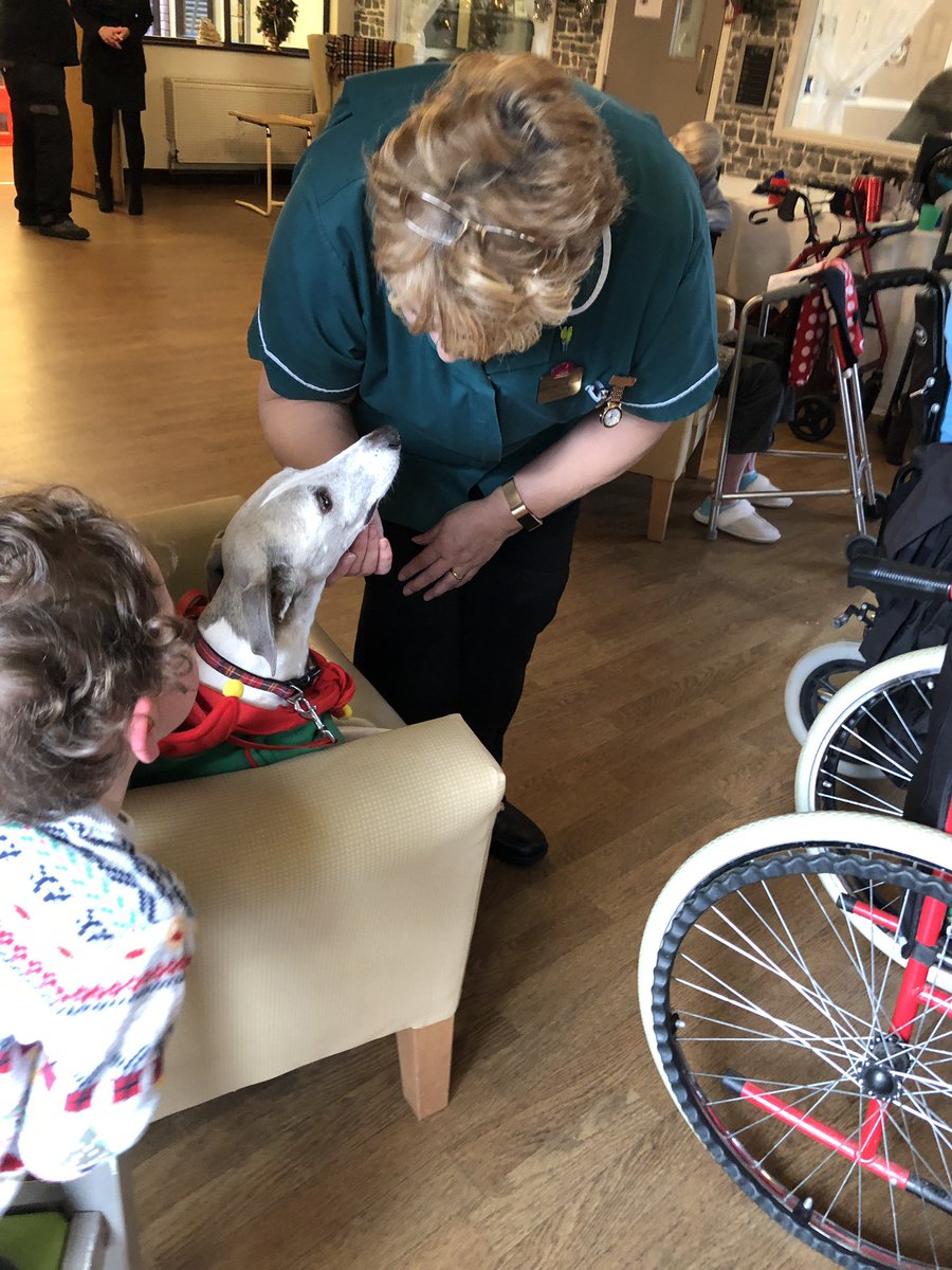 I went to Woodlands Care Home as Santa’s Little Helper . Thank you @pinkfluffykitty for my wonderful coat. Was a lovely afternoon. Well done <a href="/Ellemonroe11/">Eloise Toward</a> xxx😘❤️😘❤️😘❤️